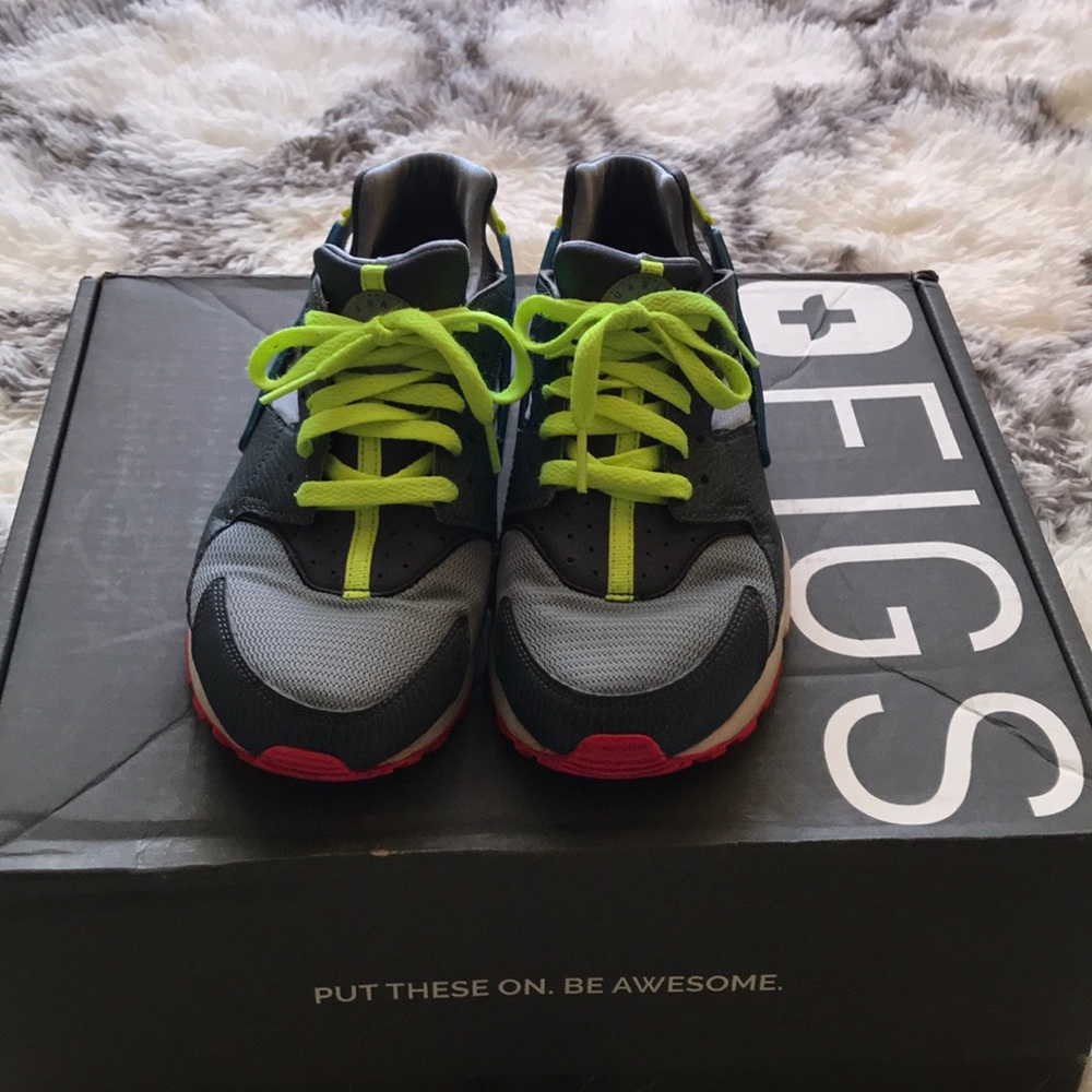 Huarache sneakers